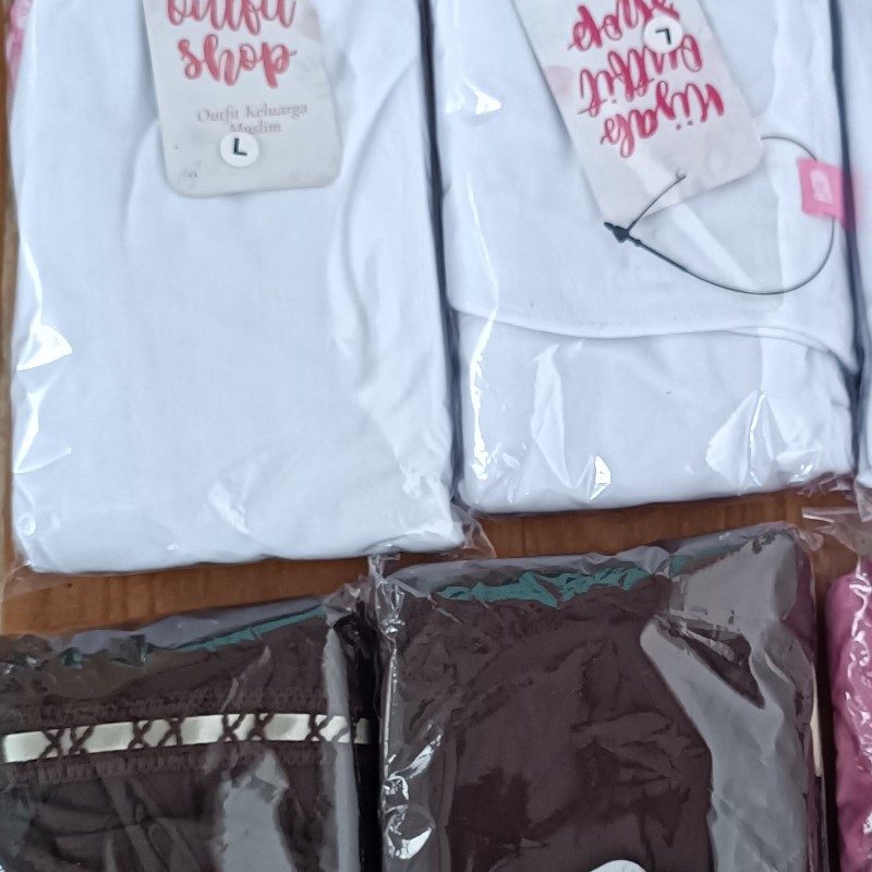 Kerudung Sekolah (Putih & Pramuka)